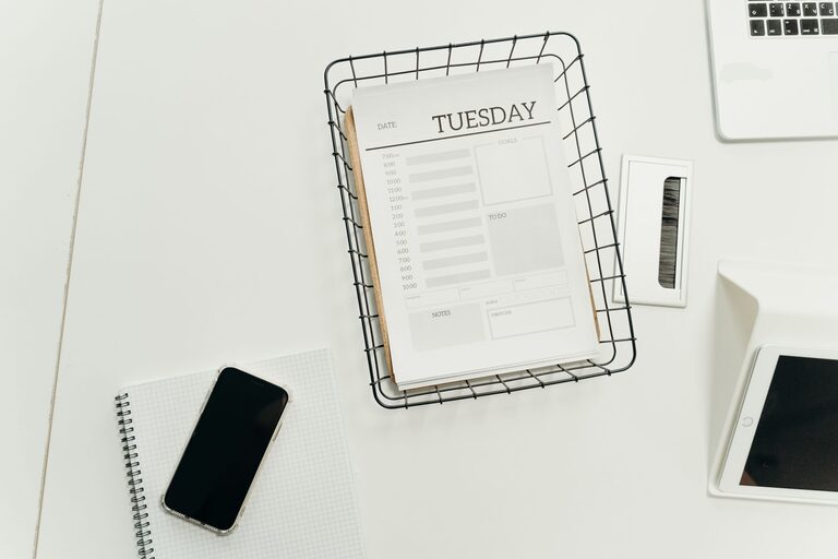 How to Keep Your Emails Under Control: Simple Tips for a Clutter-Free Inbox